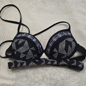 SO Black and White Geometric Bra Sz M